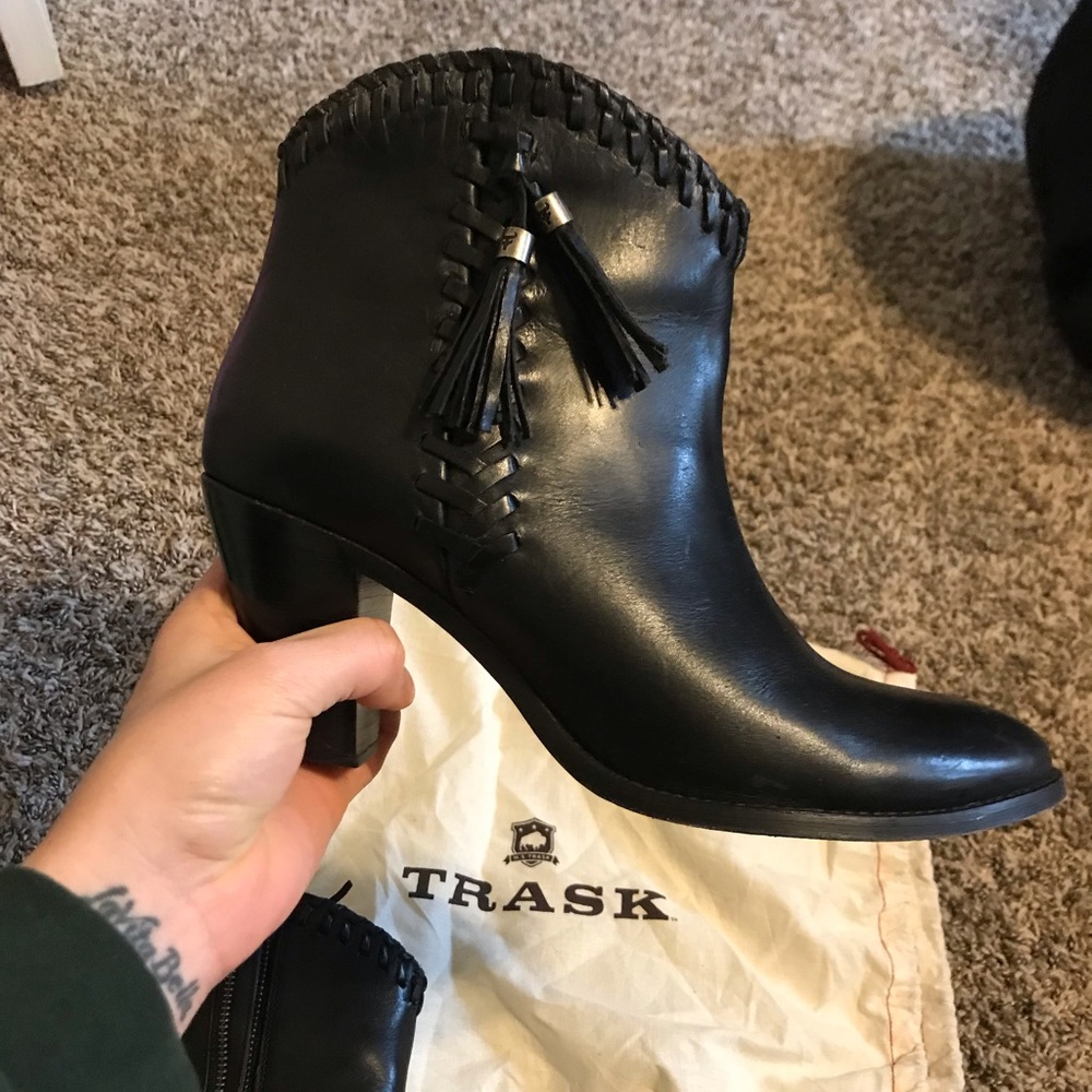 Leather booties - Picture 2 of 6